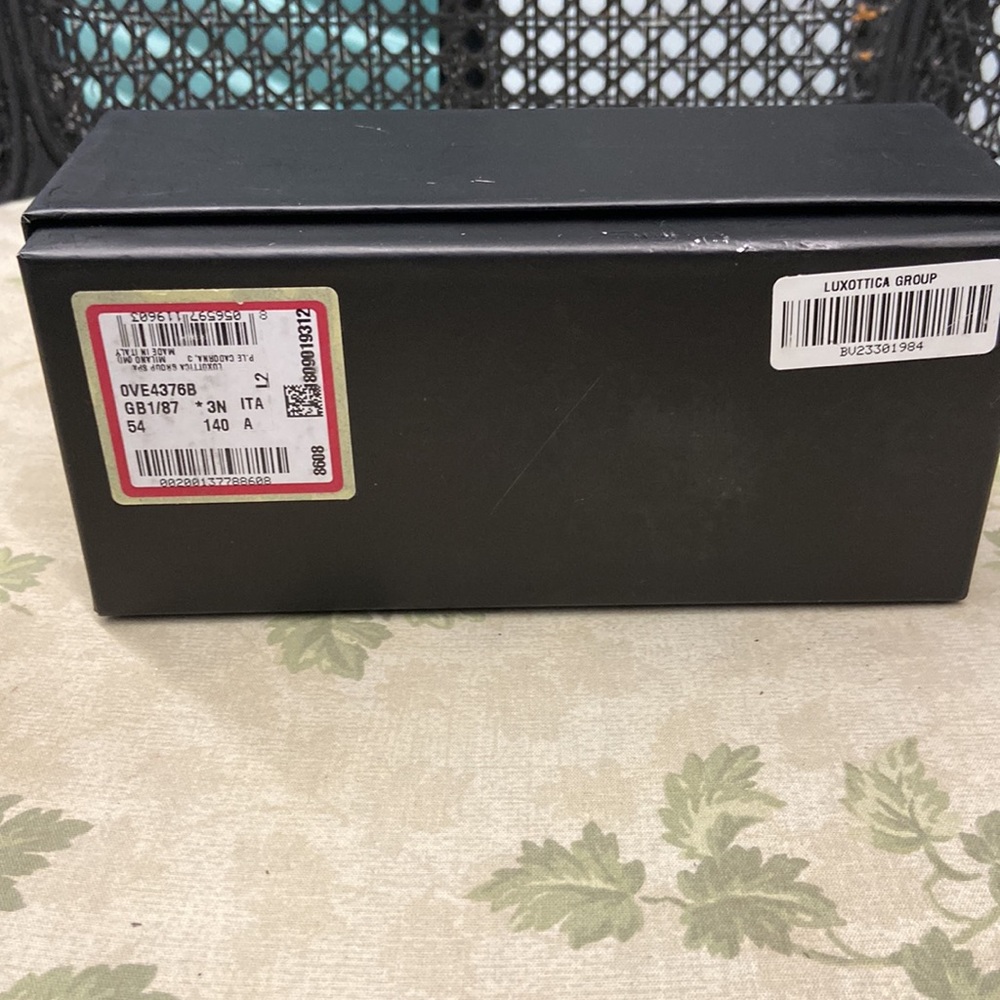 Versace sunglasses box with authenticity booklet, wipe cloth,tag,case set - Picture 2 of 6